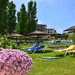 Modern Flat In Gated Complex With Pool #1927