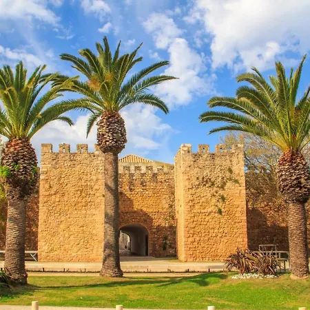 Apartmán Modern Flat In Gated Complex With Pool #1927 *