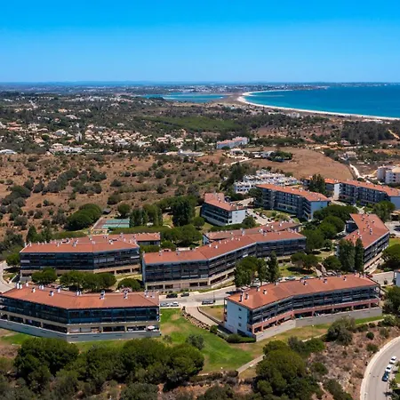 Modern Flat In Gated Complex With Pool #1927 Apartmán