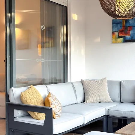 Modern Flat In Gated Complex With Pool #1927 Лагуш