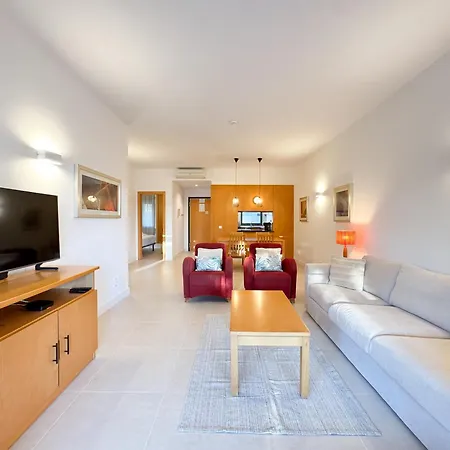 Modern Flat In Gated Complex With Pool #1927 *